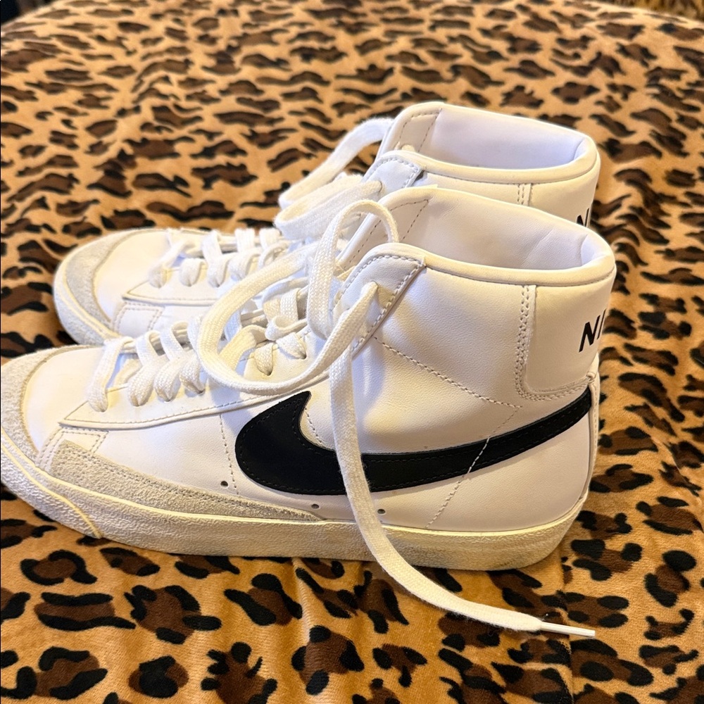 Nike White and Black Blazers